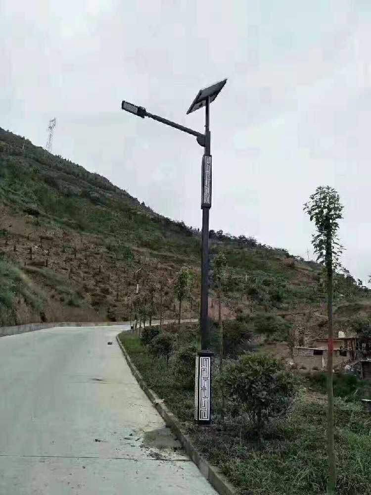 滴道区仿古太阳能路灯